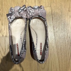 Prada shoes size 7